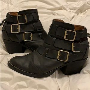 COPY - 8.5 black ankle boots - Report